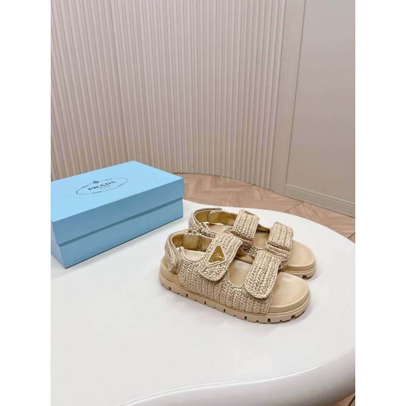 Pra*a slippers
